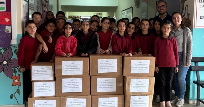 OZANCA'DA ORTAOKULU ÖĞRENCİLERİNDEN GÖNÜLLERE DOKUNAN YARDIM ELİ