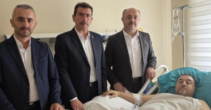 SALDIRIYA UĞRAYAN OKUL MÜDÜRÜNÜN TEDAVİSİ SÜRÜYOR