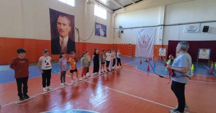SARIGÖLLÜ GENÇLER VE ÇOCUKLARIN İLGİ ALANI OKÇULUK SPORU