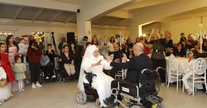 SEVGİ ENGEL TANIMADI: TURGUTLU'DA UNUTULMAZ DÜĞÜN