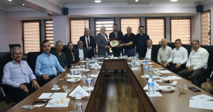 TOBB TÜRKİYE 100’E GİREN FİRMAYA PLAKET