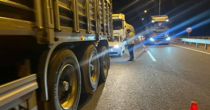 TRAFİK DENETİMLERİ GECE-GÜNDÜZ ARALIKSIZ SÜRÜYOR
