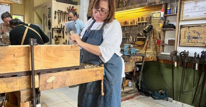 UNUTULAN SANATI EMEKLİLER HAYATA DÖNDÜRÜYOR