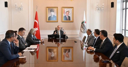 VALİ ÖZKAN BAŞKANLIĞINDA KAMU HİZMETLERİ DEĞERLENDİRİLDİ
