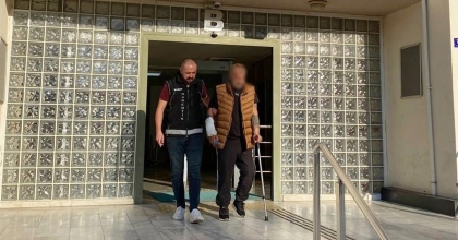 YARALANDIĞI KAZA BİLE UYUŞTURUCU SATIŞI YAPMASINA ENGEL OLMADI