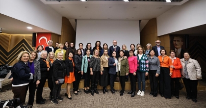 “ŞİDDETİ TANI, SINIRINI KORU” PANELİ BÜYÜK İLGİ GÖRDÜ