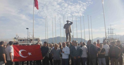 MARMARİS KAPALI ÇARŞI ESNAFI EYLEM YAPTI