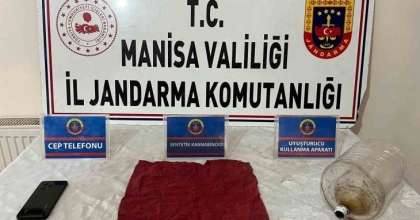 SALİHLİ’DE KAÇAN ŞÜPHELİDEN UÇ BONZAİ ELE GEÇİRİLDİ