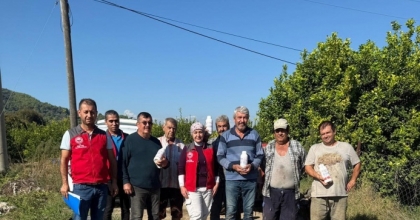 ORTACA’DA NARENCİYE BAHÇELERİNDE ZARARLILARA KARŞI MÜCADELE  SÜRÜYOR

