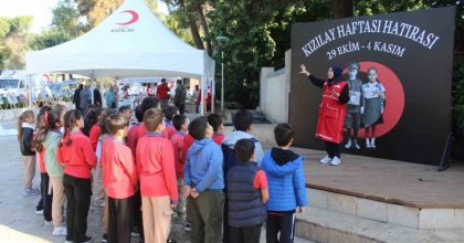 MİNİKLER KIZILAY’I YAKINDAN TANIDI
