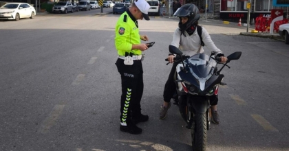 MANİSA’DA MOTOSİKLET VE FİLM CAM DENETİMİ