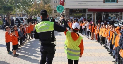 YAYA ÖNCELİĞİNE JANDARMA DENETİMİ
