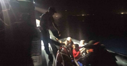 AYDIN AÇIKLARINDA 25 DÜZENSİZ GÖÇMEN YAKALANDI