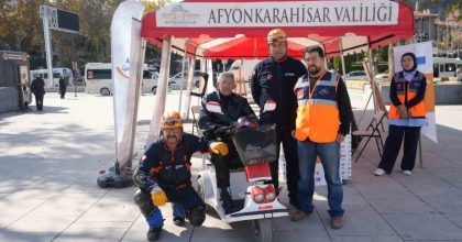 KENT MEYDANINDA DEPREM TATBİKATI YAPILDI