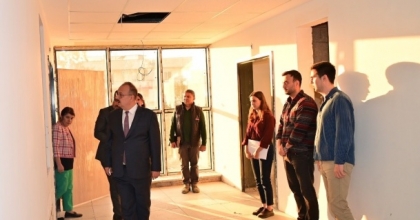 VALİ CANBOLAT, HUZUREVİ VE REHABİLİTASYON MERKEZİ İNŞAATINDA İNCELEMELERDE BULUNDU
