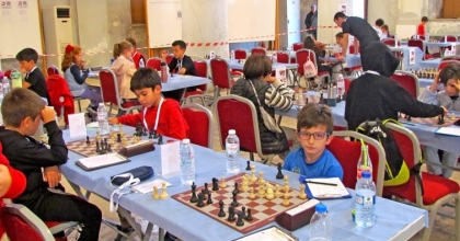 ÇEŞME’DE SATRANÇ TURNUVASI DÜZENLENDİ