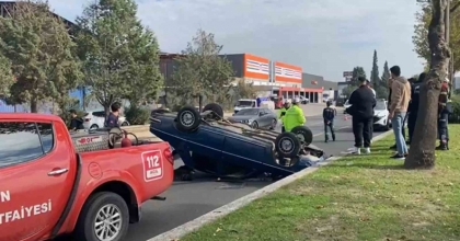 TAKLA ATAN ARAÇTAN BURNU BİLE KANAMADAN ÇIKTI
