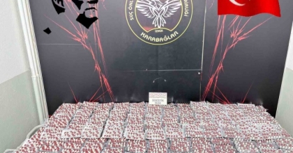 İZMİR’DE SENTETİK UYUŞTURUCU OPERASYONU: 2 GÖZALTI