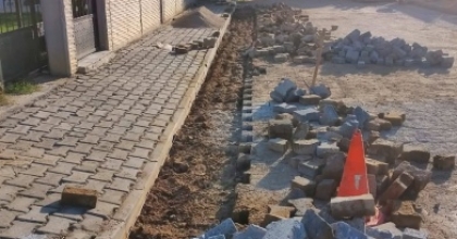 GERMENCİK’TE YOL YENİLEME ÇALIŞMALARI SÜRÜYOR