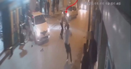 İZMİR’DE CİNAYETLE BİTEN AİLE KAVGASININ GÖRÜNTÜLERİ ORTAYA ÇIKTI