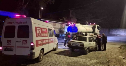 EMET’TE ARAÇ YANGINI BÜYÜMEDEN SÖNDÜRÜLDÜ