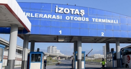 İZMİR’DE OTOGAR KRİZİ BÜYÜYOR: BELEDİYEDEN İZOTAŞ’A İŞGALCİ BENZETMESİ
