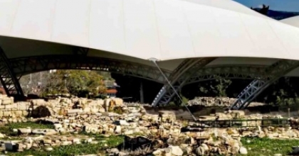 EGE’NİN TARİHİ HAZİNESİ KADIKALESİ, ZİYARETÇİLERİNİ BEKLİYOR