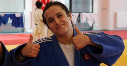 MANİSALI İŞİTME ENGELLİ JUDOCU, TOKYO’DA MADALYA KAZANDI
