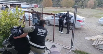 İZMİR’DE SUÇ ÖRGÜTÜNE OPERASYON: 14 GÖZALTI

