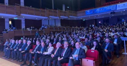 İZMİRMEETS 2025 ZİRVESİ BAŞLADI