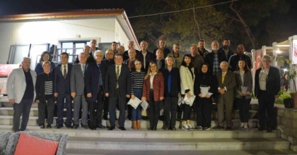 AKHİSAR’DA ÖĞRETMENLER GÜNÜ BULUŞMASINDA TECRÜBELİ ÖĞRETMENLERDEN DERS
