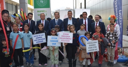 SALİHLİ’DE DÜNYA ÇOCUK HAKLARI GÜNÜ KUTLANDI
