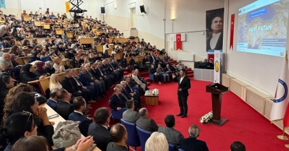 BAKAN YARDIMCISI BOYRAZ, ÖĞRENCİLERE 