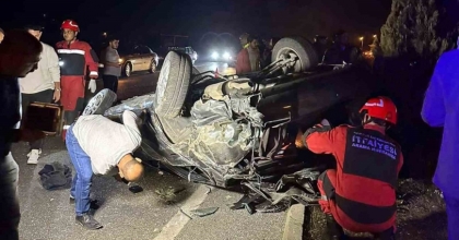 TAKLA ATAN ARAÇTA SÜRÜCÜ HAFİF YARALANDI
