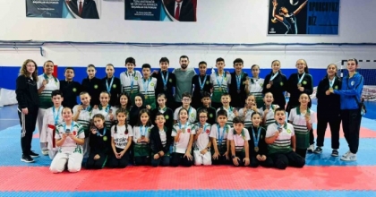 TÜRKİYE YILDIZLAR LİGİ’NDE MANİSA BBSK’DAN 53 MADALYA
