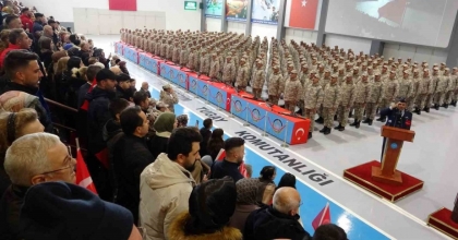 KÜTAHYA HAVA ER EĞİTİM TUGAY KOMUTANLIĞINDA 2025 4A TERTİP ERLER YEMİN EDEREK USTA ASKER OLDU
