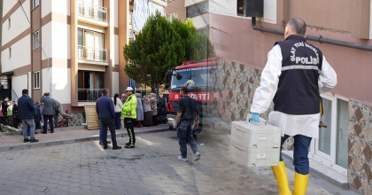 5 KATLI BİNADA MEYDANA GELEN YANGIN KORKUYA NEDEN OLDU