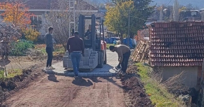ÇAMELİ’DE YOL ÇALIŞMALARI DEVAM EDİYOR