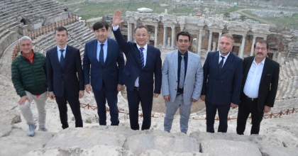 DENİZLİ, KIRGIZİSTAN İLE YENİ KÖPRÜLER KURUYOR