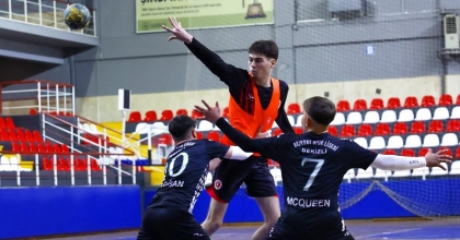 HENTBOLDA ÖDÜLLER SAHİPLERİNİ BULDU