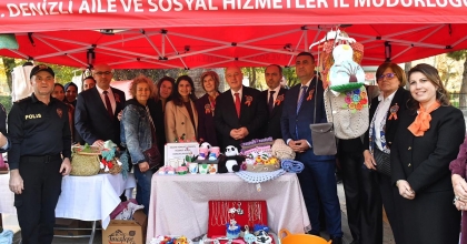 KADINLAR EL EMEĞİ ÜRÜNLERİ GÖRÜCÜYE ÇIKARDI