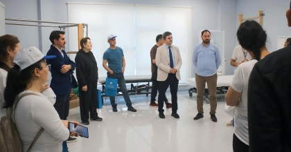 KAZAK AKADEMİSYENLERDEN PAÜTERM’E ZİYARET