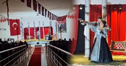 KENT TİYATROSU ÇAVDIR’DA TAM NOT ALDI