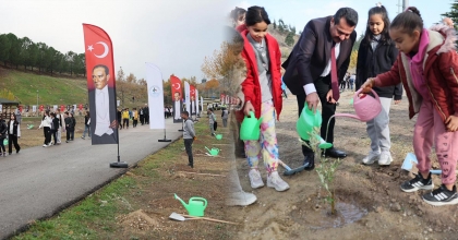 ÖĞRETMENLER İÇİN FİDAN DİKİLDİ