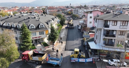 PAMUKKALE BELEDİYESİ’NDEN YOL YENİLEME ATAĞI