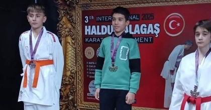 SARIGÖLLÜ SPORCU DENİZLİ’DE GÜMÜŞ MADALYA KAZANDI