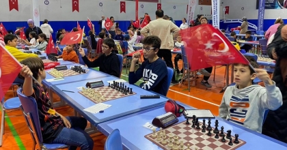 TAVAS’TA CUMHURİYET BAYRAMI SATRANÇ TURNUVASI HEYECANI