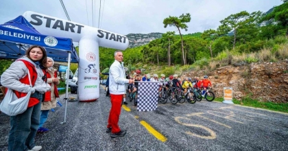 MUĞLA’DA 100 SPORCU ZORLU PARKURDA TER DÖKTÜ
