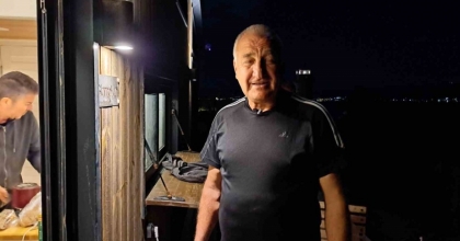 62 YAŞINDA, 25 SAATTE 102 KİLOMETRE YÜRÜDÜ
