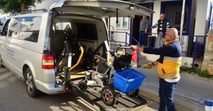 BODRUM BELEDİYESİ’NDEN AKÜLÜ SANDALYE, BAKIM VE ONARIM DESTEĞİ
